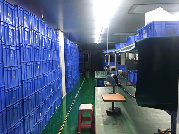 廠(chǎng)房(fáng)一(yī)角